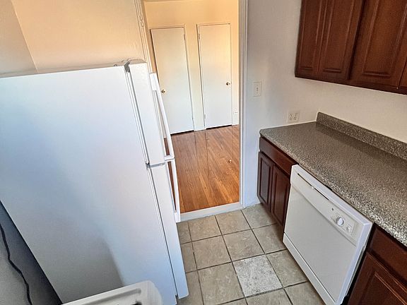 4th image of 13980 85th Dr APT 6C