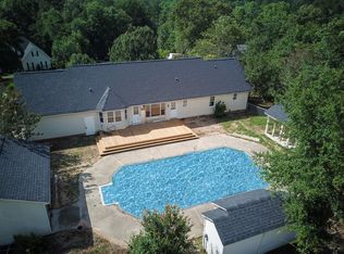 201 Crown Point Rd, Lexington, SC 29073