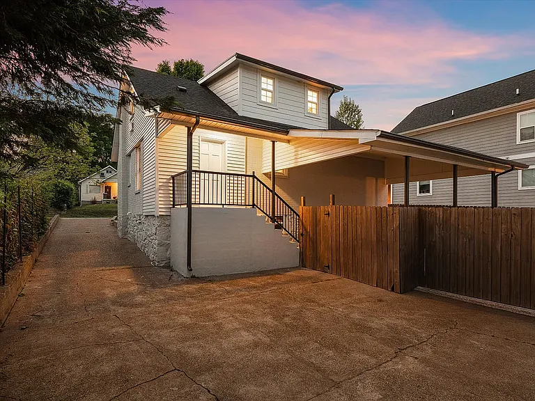 2408A Inga St — Photo 6