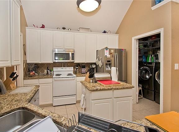 5th image of 8444 Grand Canyon Dr