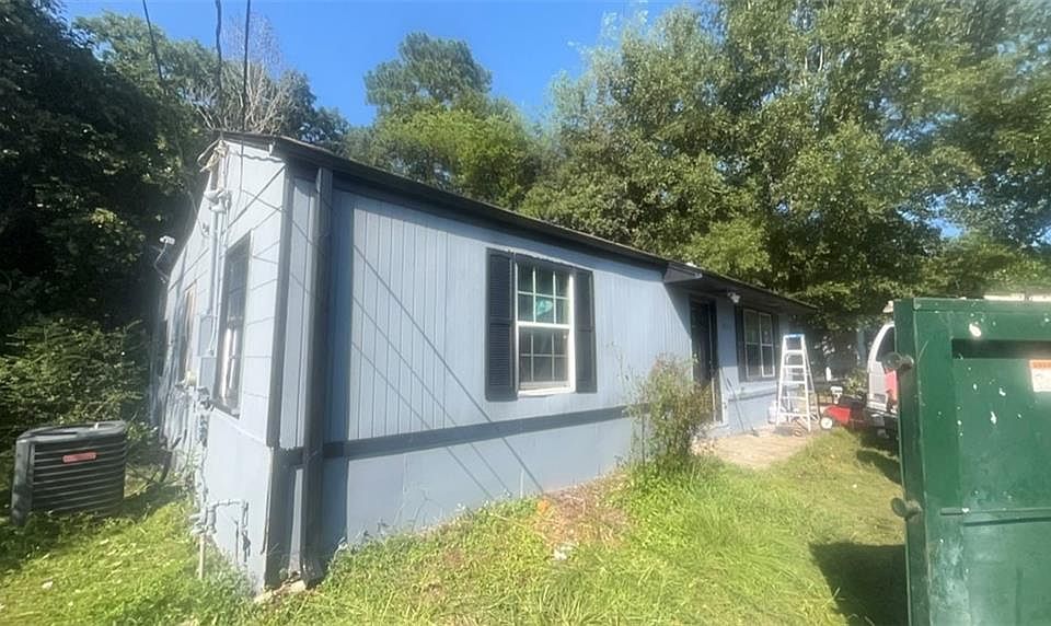 1st image of 3873 Andrews Dr