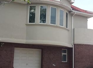 2702 Whitman Dr, Brooklyn, NY 11234