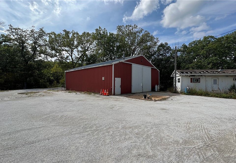 16523 320th Way, Earlham, IA 50072 Zillow
