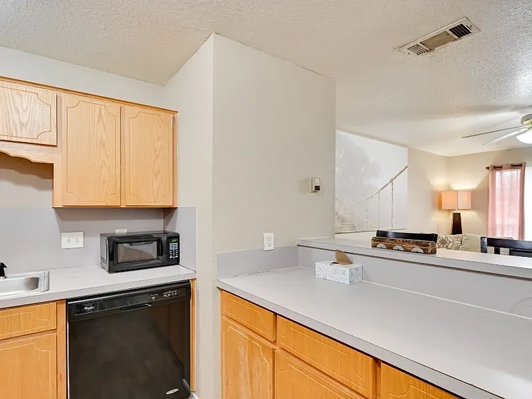 4203 Deek Dr #B — Photo 10