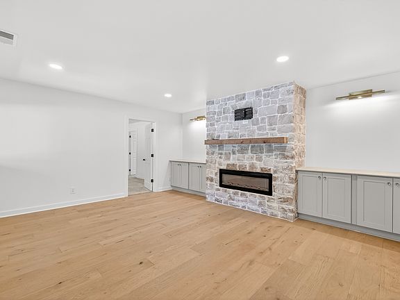 3rd image of 2291 Cooks Rd