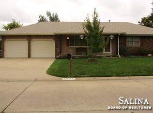 2633 E Ray Ave, Salina, KS 67401