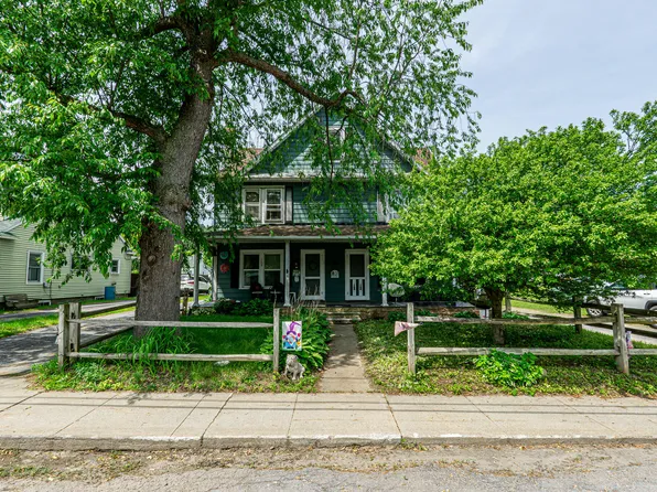 16 Broad Ln, Au Sable Forks, NY 12912