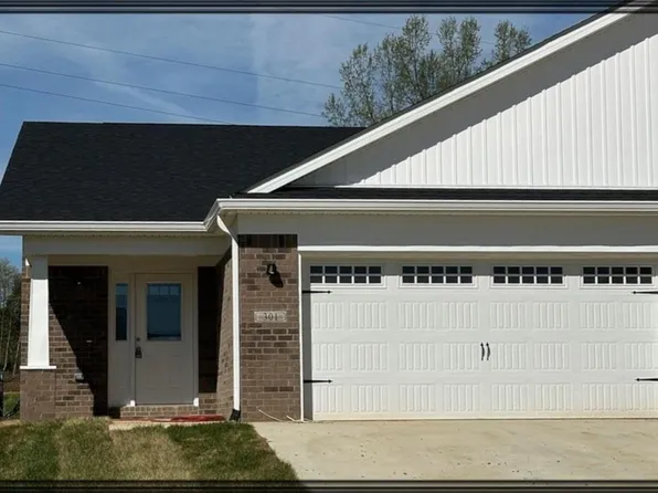 301 Breckinridge Cir, Vine Grove, KY 40175