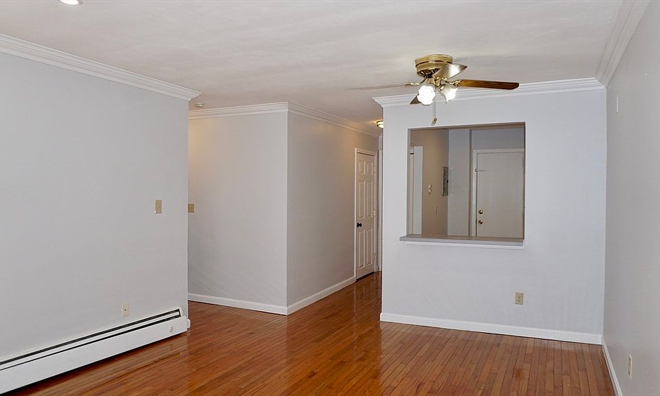 1st image of 6 Hayes Rd APT 10