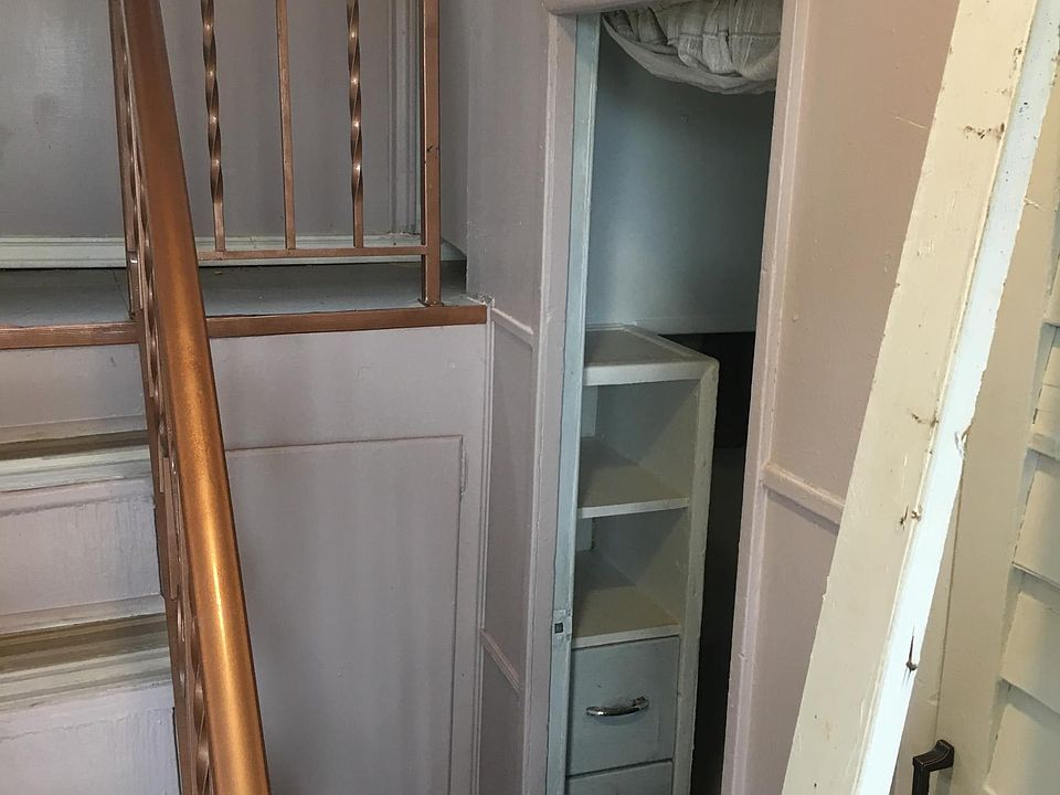 Upper and lower level.