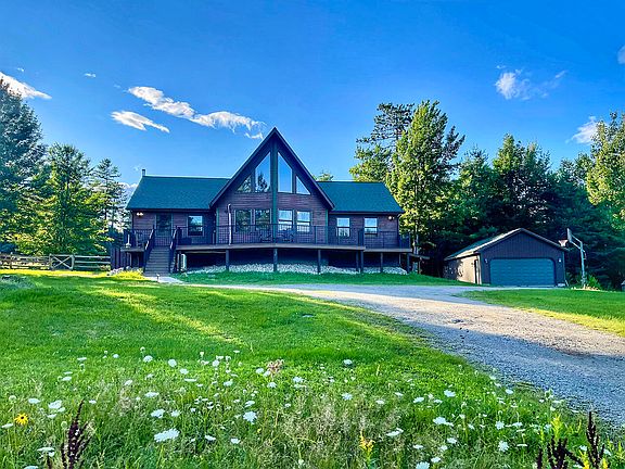 2nd image of 19 Danielle Rd