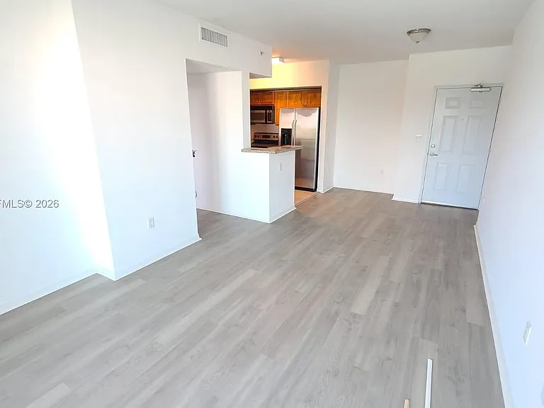 1723 SW 2nd Ave #509 — Photo 4