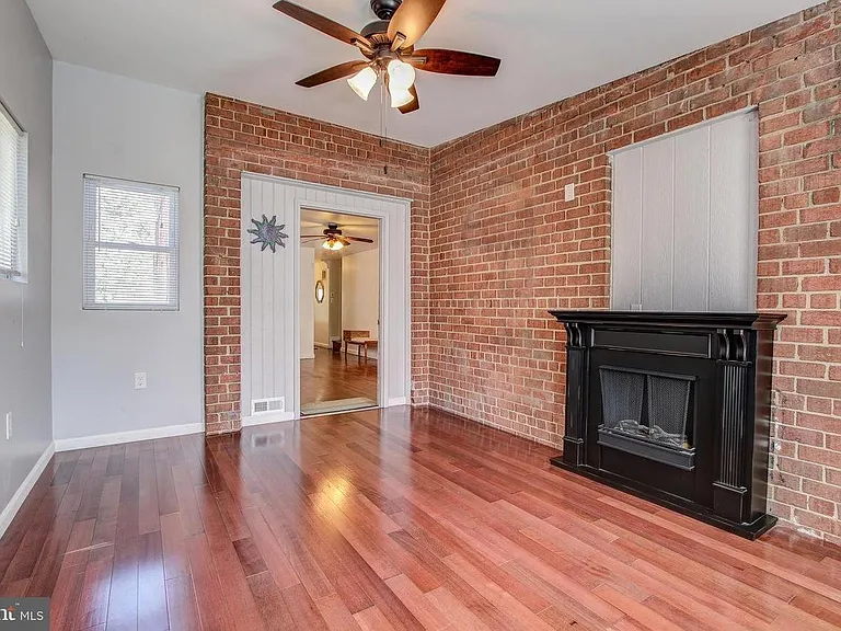 5260 Chillum Pl NE — Photo 8