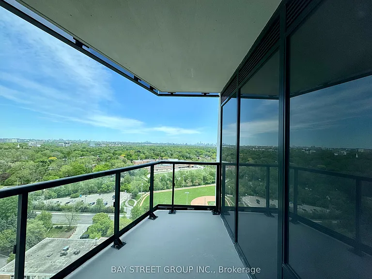 60 Central Park Dr #2013 — Photo 21