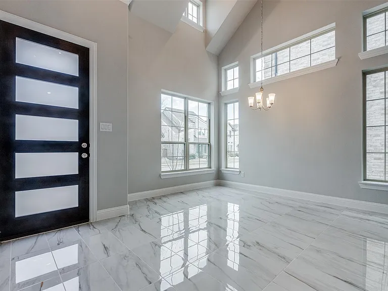 4516 Sovereignty Dr — Photo 2