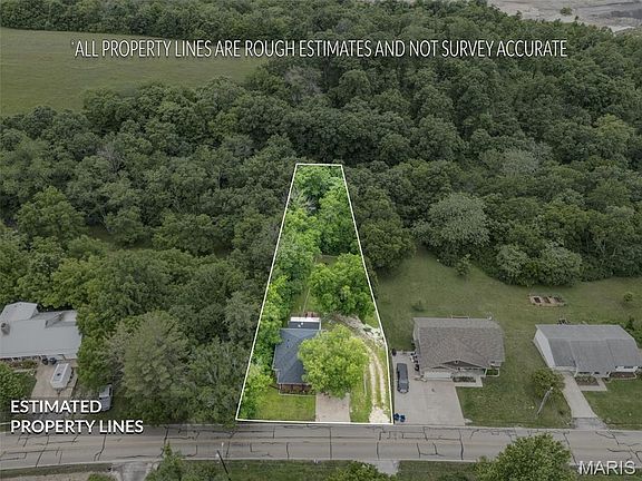 3rd image of 1361 Riverview Dr