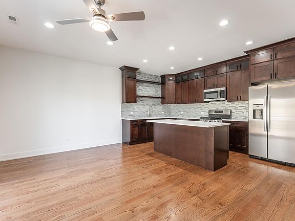 5th image of 3329 N Avers Ave #3S