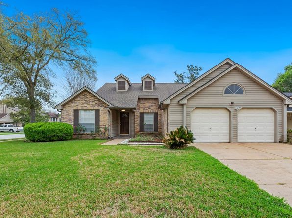 3103 Lazy Brook Dr
