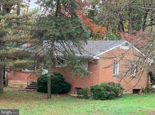 4012 Old Hickory Rd, Fairfax, VA 22032