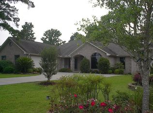 903 Sandy Beach Dr, Conroe, TX 77304