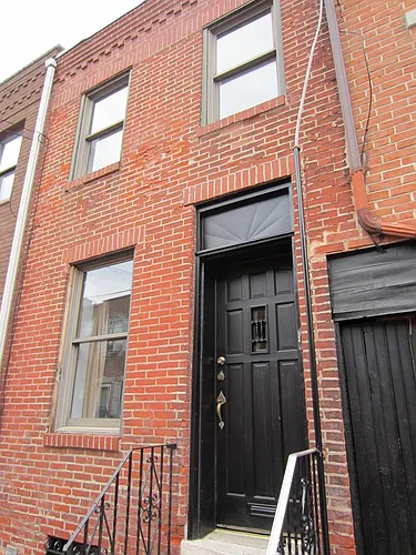 621 Sears St Photo 1