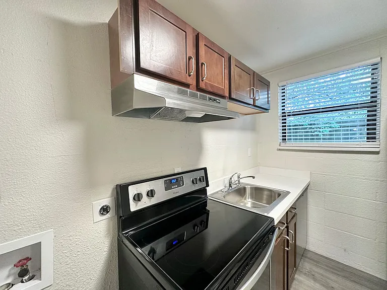 Newly Remodeled! Viewable November 8th! — Photo 9