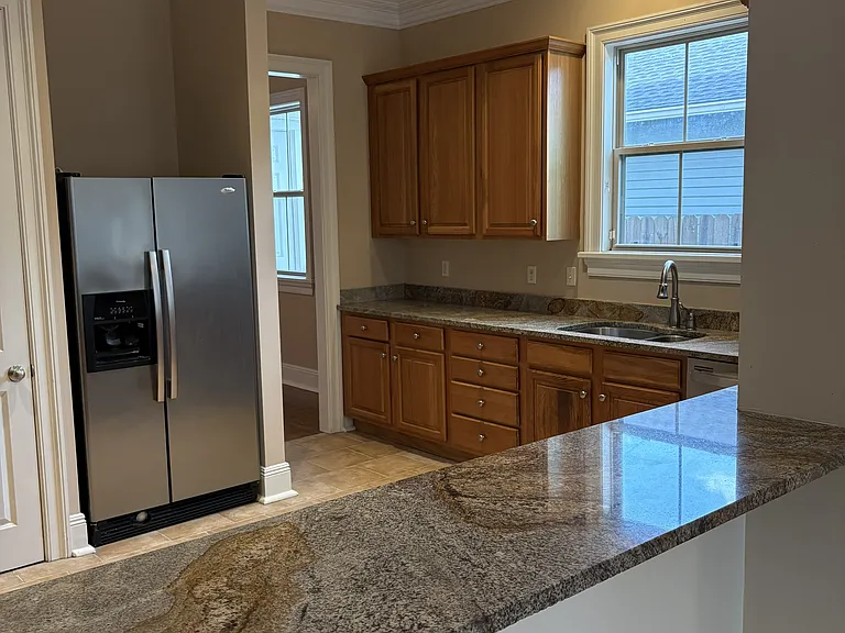 5610 Annunciation St — Photo 14