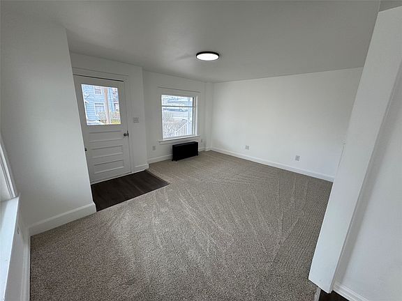 5th image of 17 Haendel St