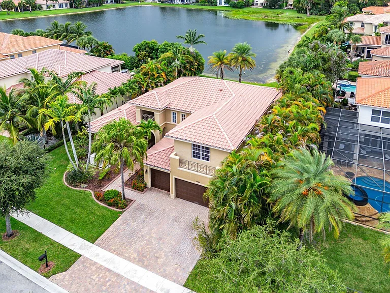 3486 Lago De Talavera — Photo 47