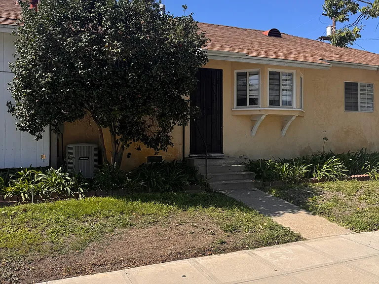 2591 N Brighton St #3 — Photo 8