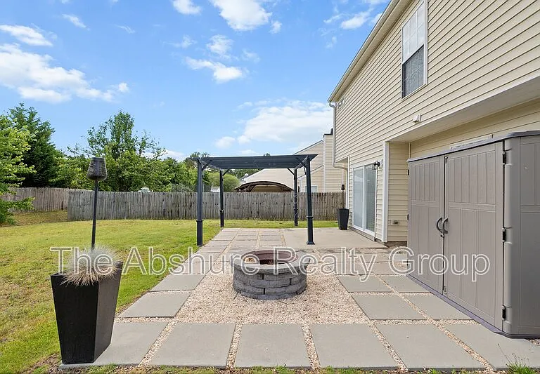 5216 Carriage Pine Dr — Photo 44