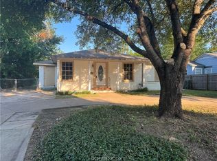 805 Enfield St, Bryan, TX 77802