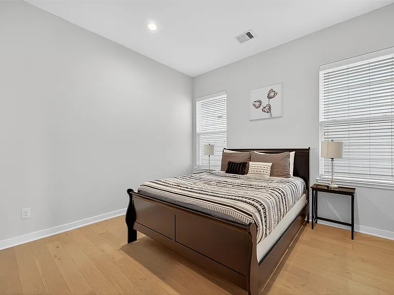 2617 Live Oak St — Photo 19
