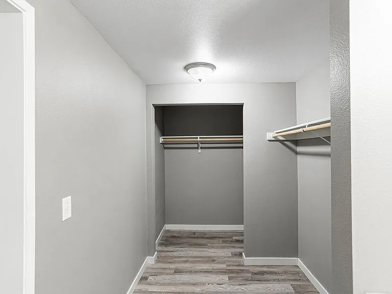 249-Nola Place Apartments — Photo 68
