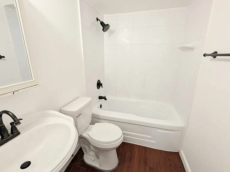 3827 N Harvard Ave — Photo 9