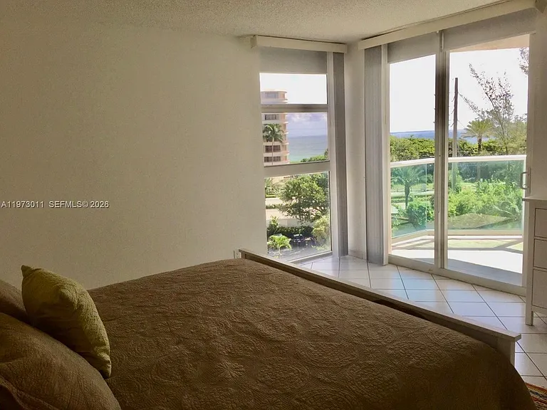 100 Bayview Dr #516 — Photo 16