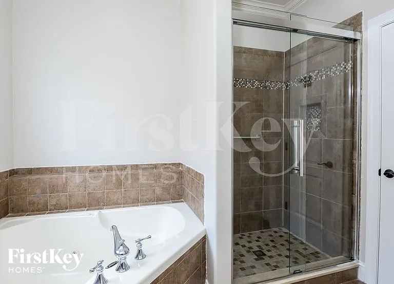 7131 Greystone Village Ct — Photo 13