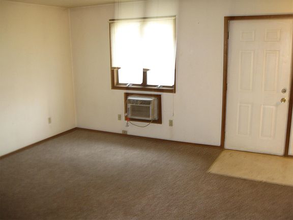 3rd image of 402 N Calhoun St APT G