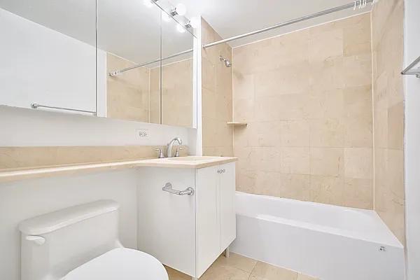 Rented by Living New York | media 11