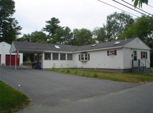 17 Lakeview Ave, Tewksbury, MA 01876