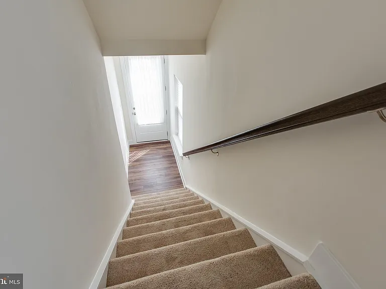 2546 Buckthorn Dr — Photo 7