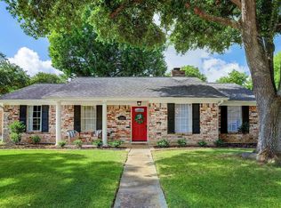 12915 Westleigh Dr, Houston, TX 77077