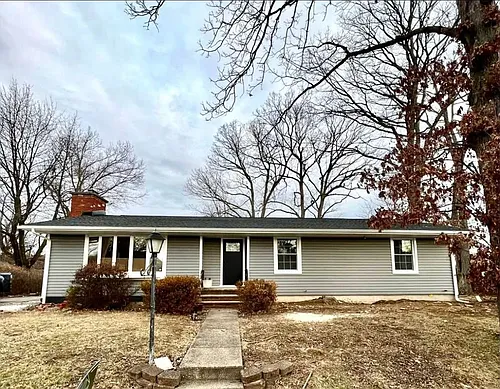 8 Wilcox Ave Photo 1