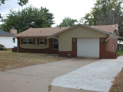 1712 El Camino St, Ponca City, OK, 74604