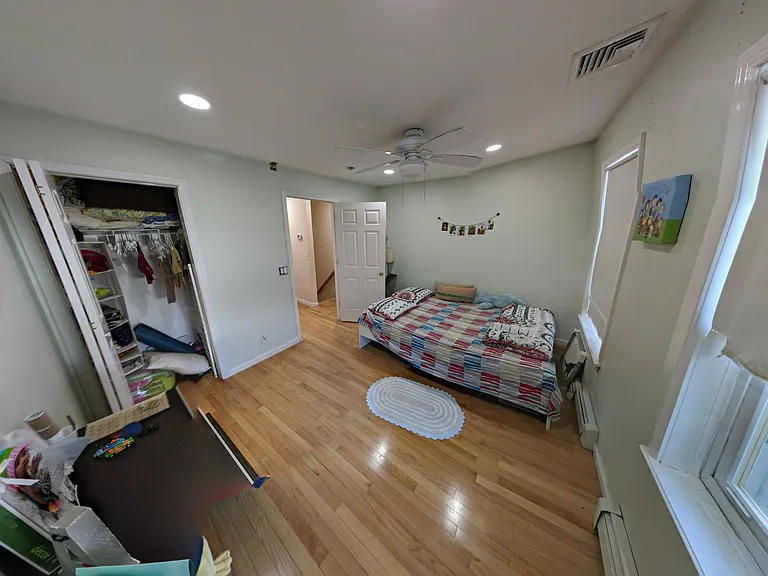 86 Beacon St — Photo 7