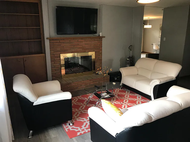 2531 Mayfair Dr — Photo 5
