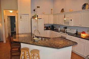 4th image of 18528 Grand Club Dr
