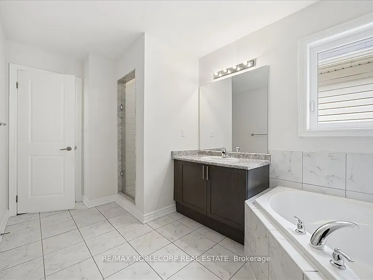 226 Bruce Cameron Dr — Photo 36
