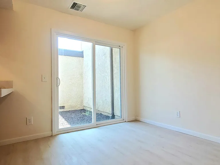 4503 Ellis Ln — Photo 11