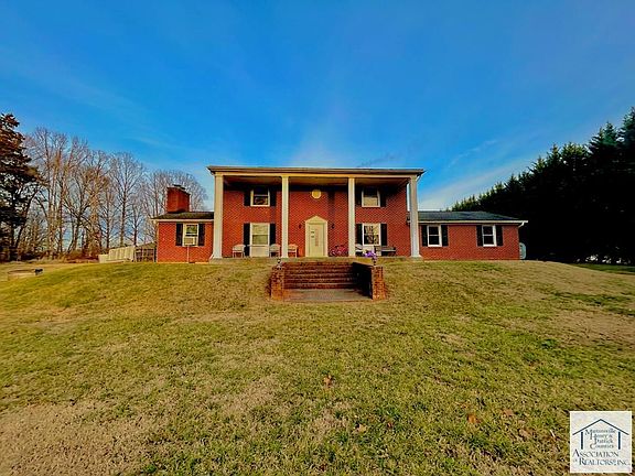 2nd image of 158 Melrose Dr